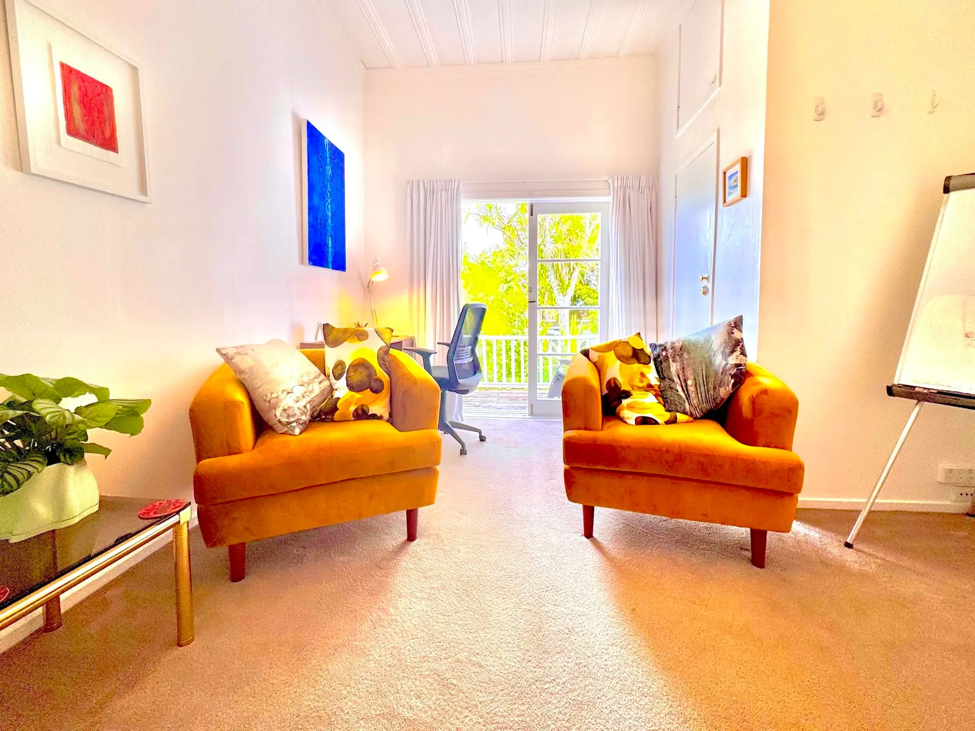 Those two golden/mustard chairs are the most comfortable seats in the whole clinic. Beautiful furnishings and artworks in Clinic Four perfectly put together by Brown St Practice's OG clinician, David Chaloner. Brown-St-Practice,brown-street-practice,brownstpractice,david-chaloner,psychology,psychologist,psychiatry,psychiatrist,psychotherapy,psychotherapist,counselling,therapy,ADHD-diagnosis,room-rental,rooms-for-rent,office,clinic-rooms,clinic-space,auckland-central,auckland-cbd,ponsonby,grey-lynn,westmere,family-therapy,sex-issues,couples-counselling,addiction,drugs,alcohol,substance-abuse,best-psychologist-in-nz,best-therapist-in-auckland,beautiful-furniture,art-deco,interior-design,furnishings,stylish